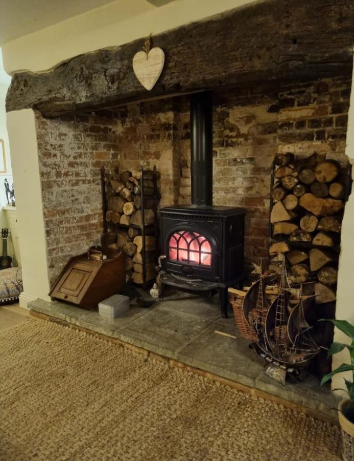 Jackdaw Cottage-Beautiful Cottage, Town Centre Wimborne Minster Exterior foto